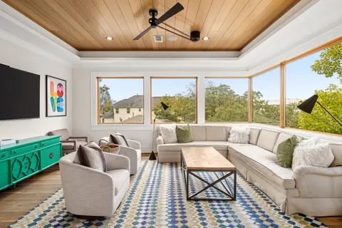 $2,300,000 | 3758 Drummond Street, Houston, TX 77025