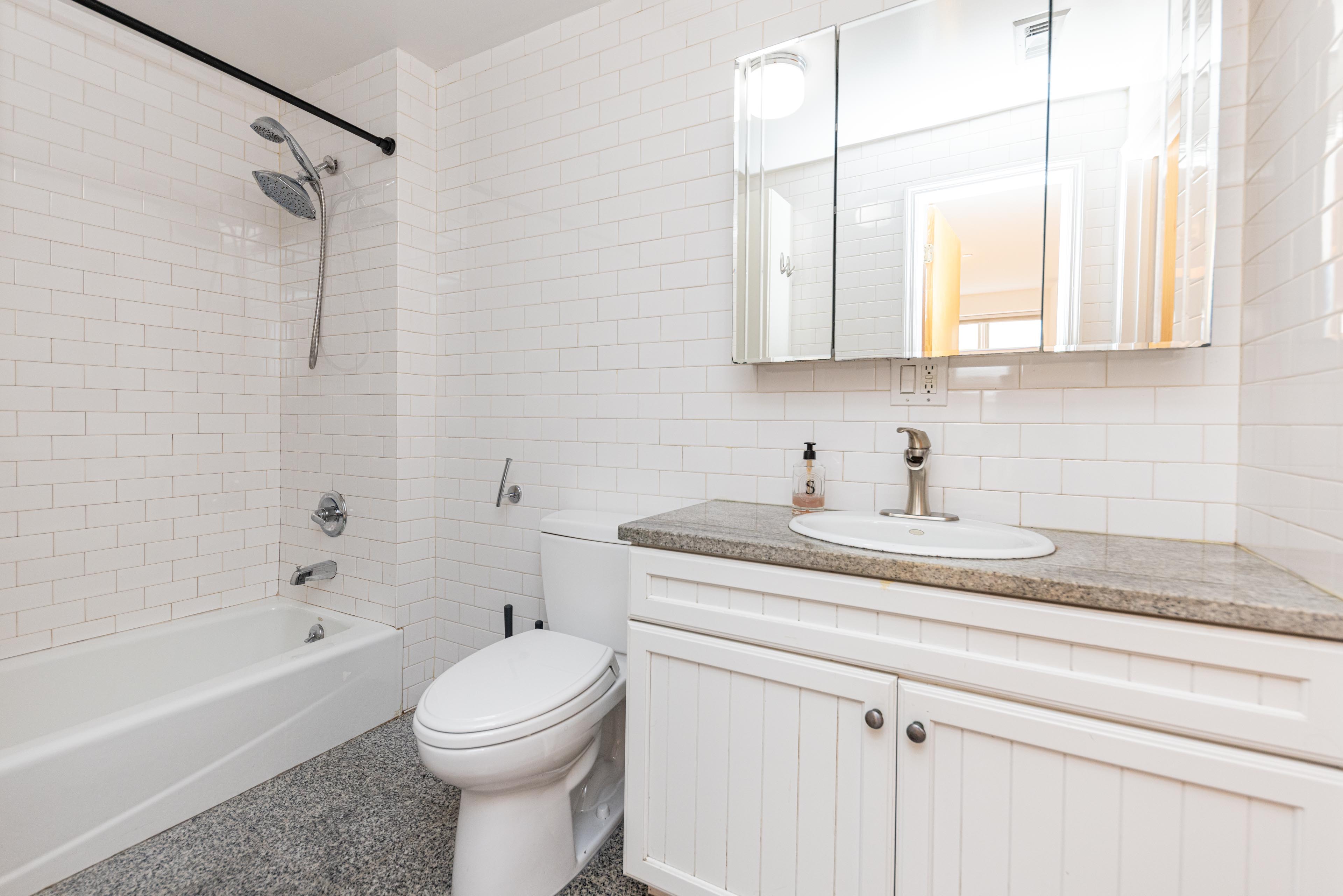 170 Broadway, Unit 3B Brooklyn, NY 11211 - Photo 16 of 25