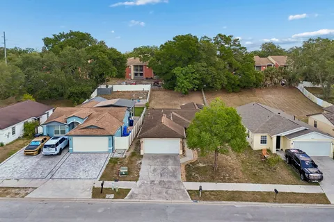 $299,900 | 8445 North River Road, Tampa, FL 33635