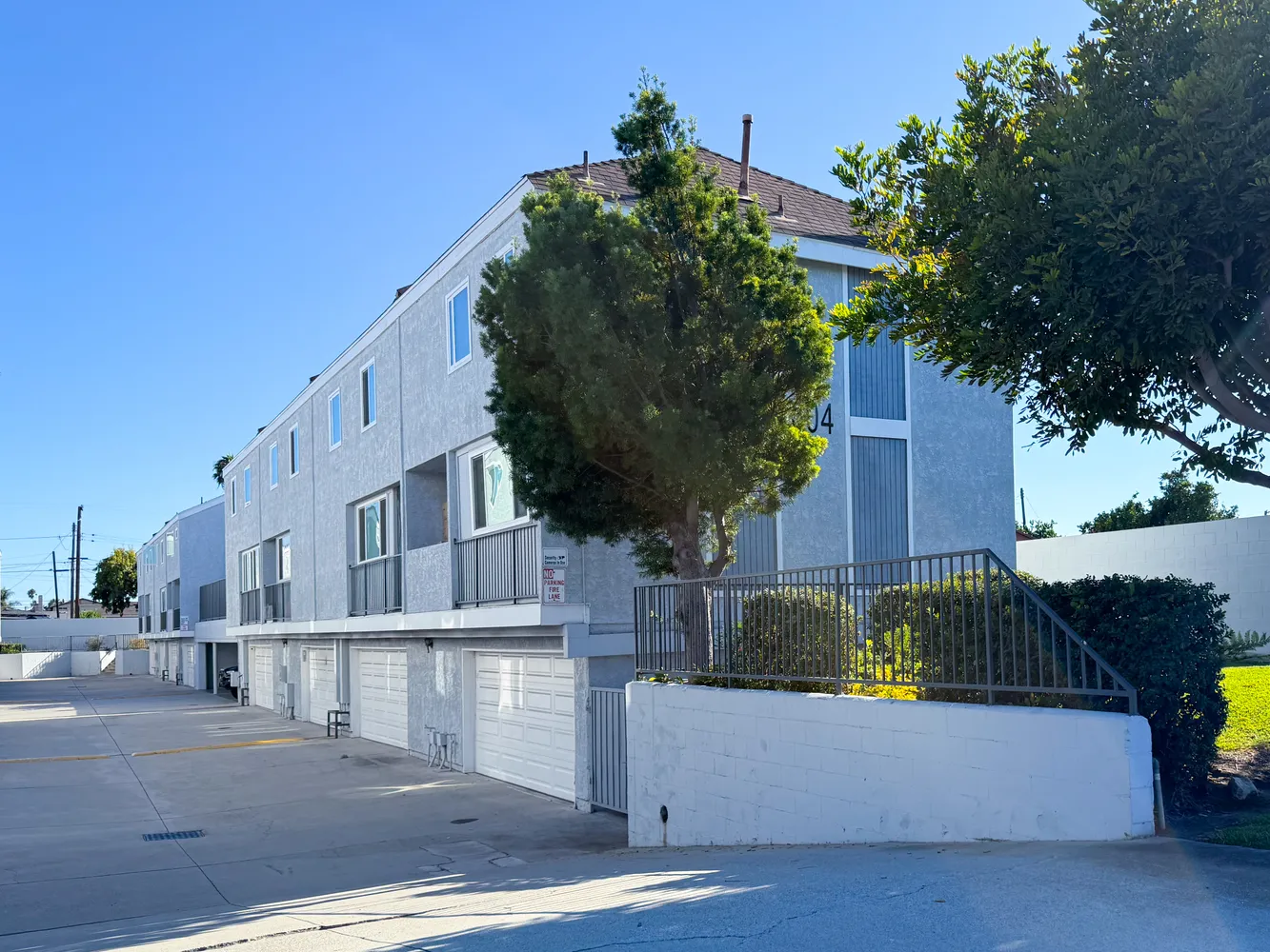 $625,000 | 604 East 220th Street, Unit 3, Carson, CA 90745