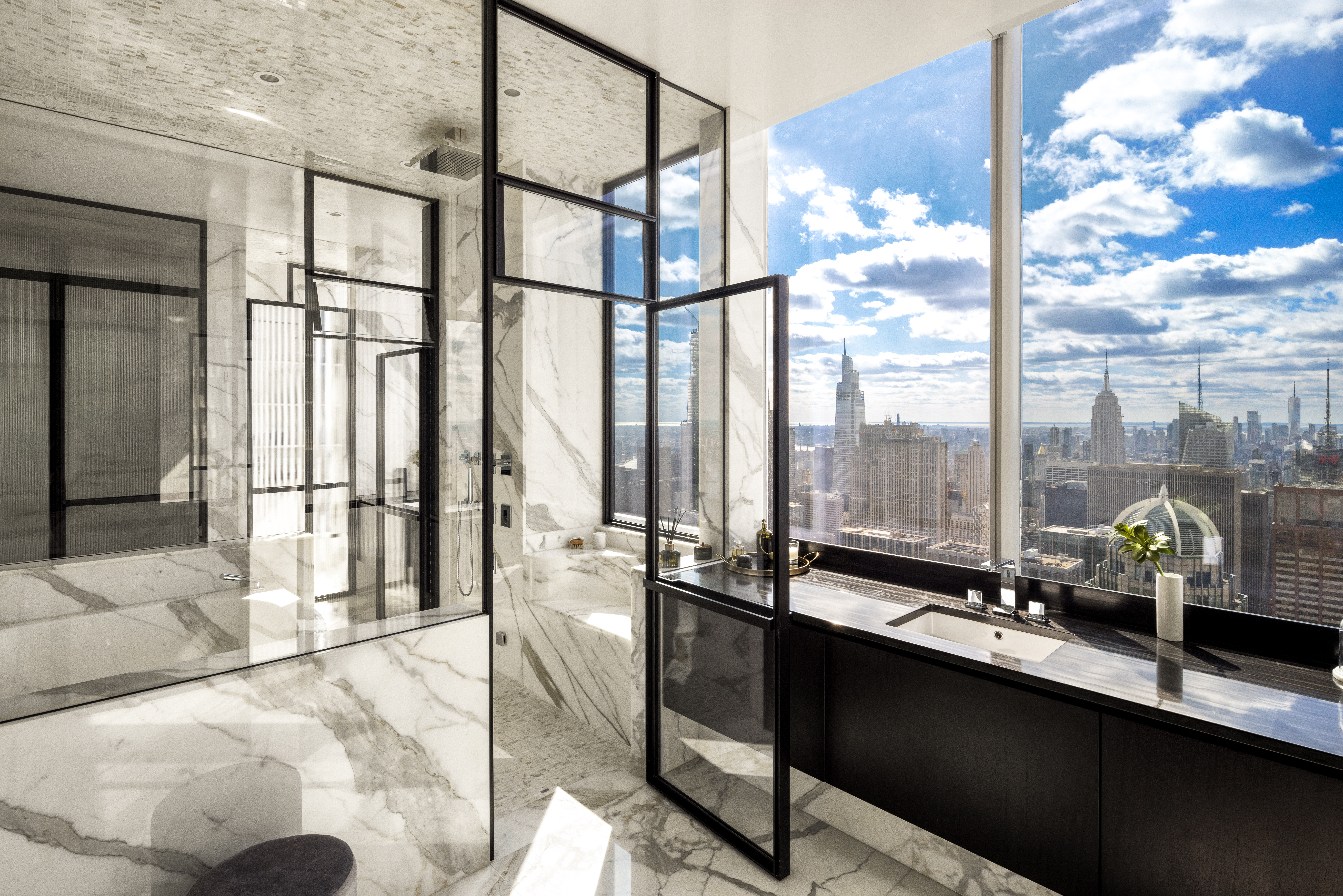 157 West 57th Street, Unit 86 Manhattan, NY 10019 - Photo 18 of 27