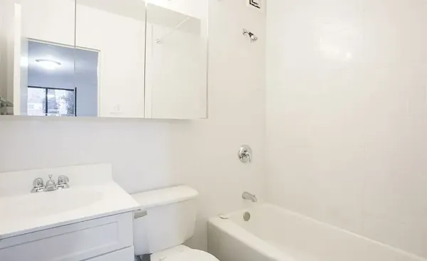 $3,295 | 221 East 82nd Street, Unit 2A | Upper East Side