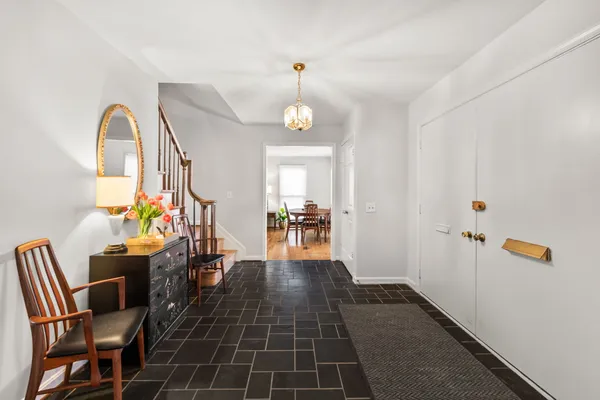 $1,350,000 | 3705 Templeton Place, Alexandria, VA 22304