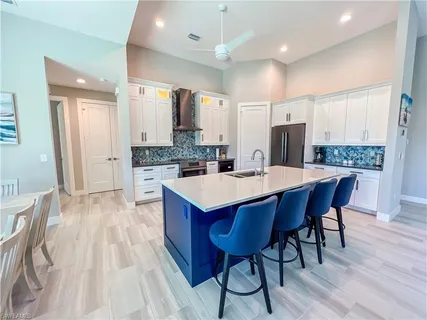 $1,580,000 | 554 North Barfield Drive, Marco Island, FL 34145