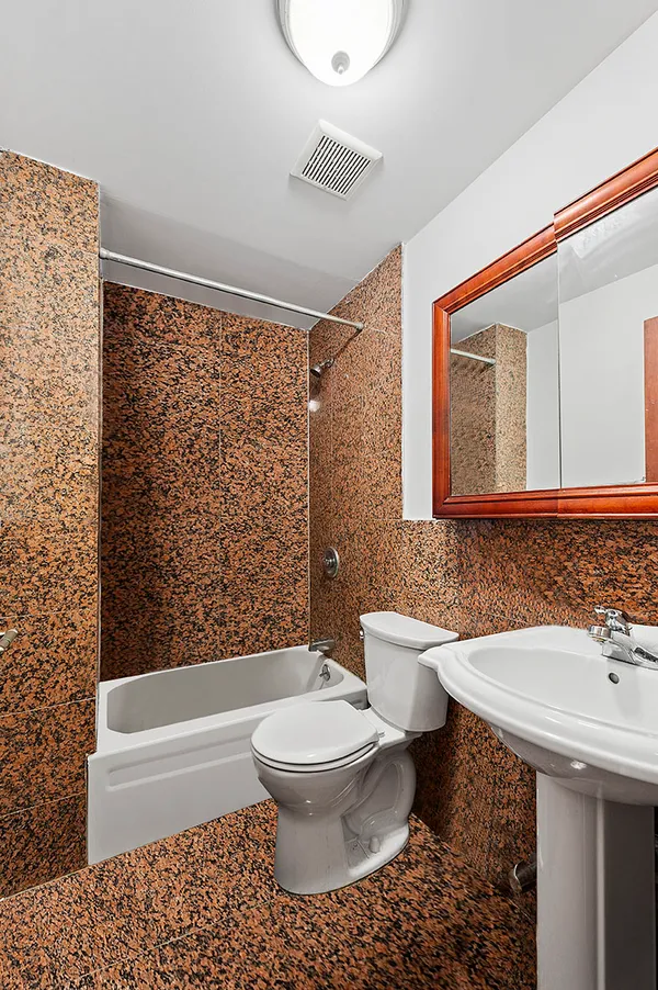 $8,500 | 316 West 19th Street, Unit 3E | Chelsea