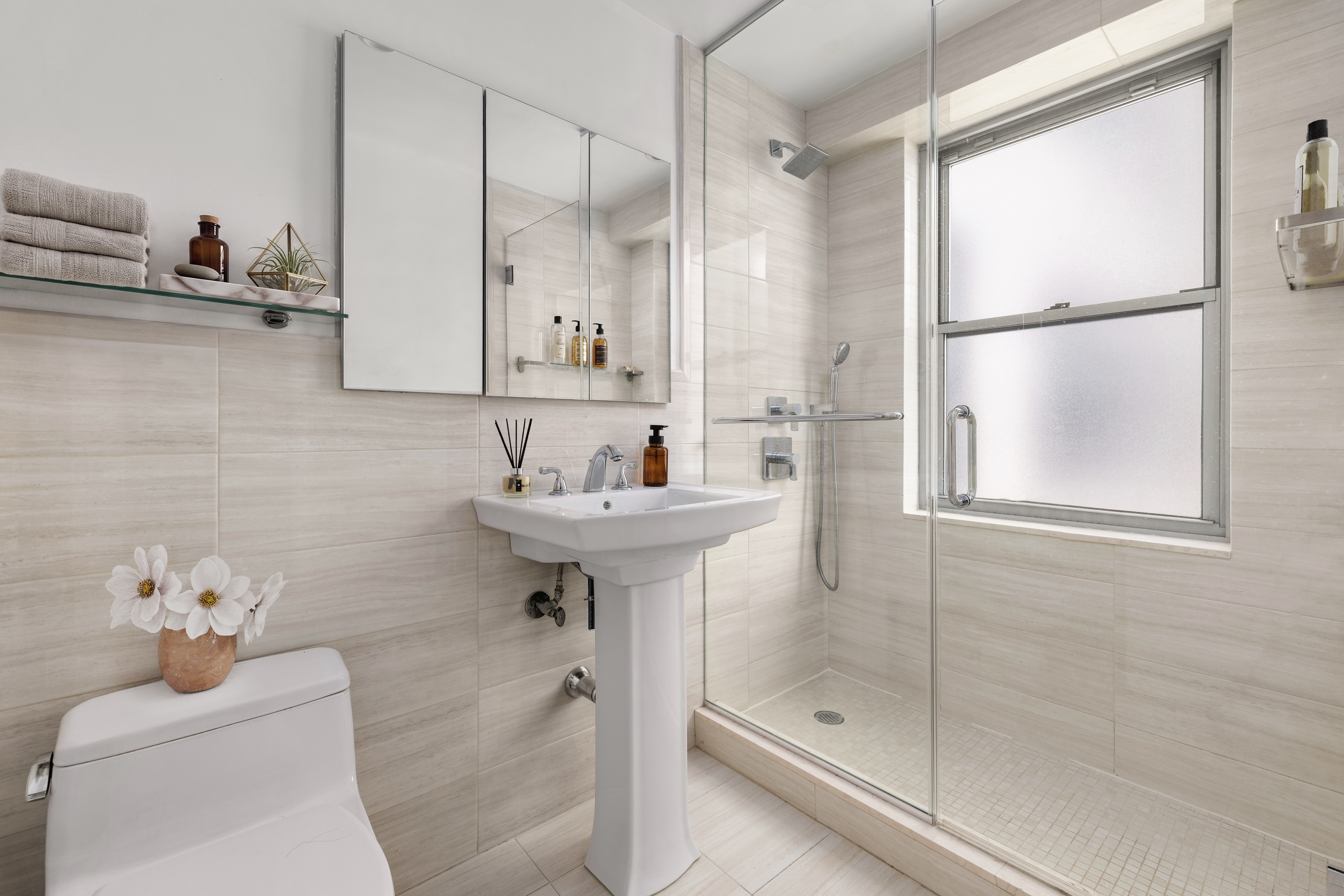400 East 56th Street, Unit 20L Manhattan, NY 10022 - Photo 9 of 14