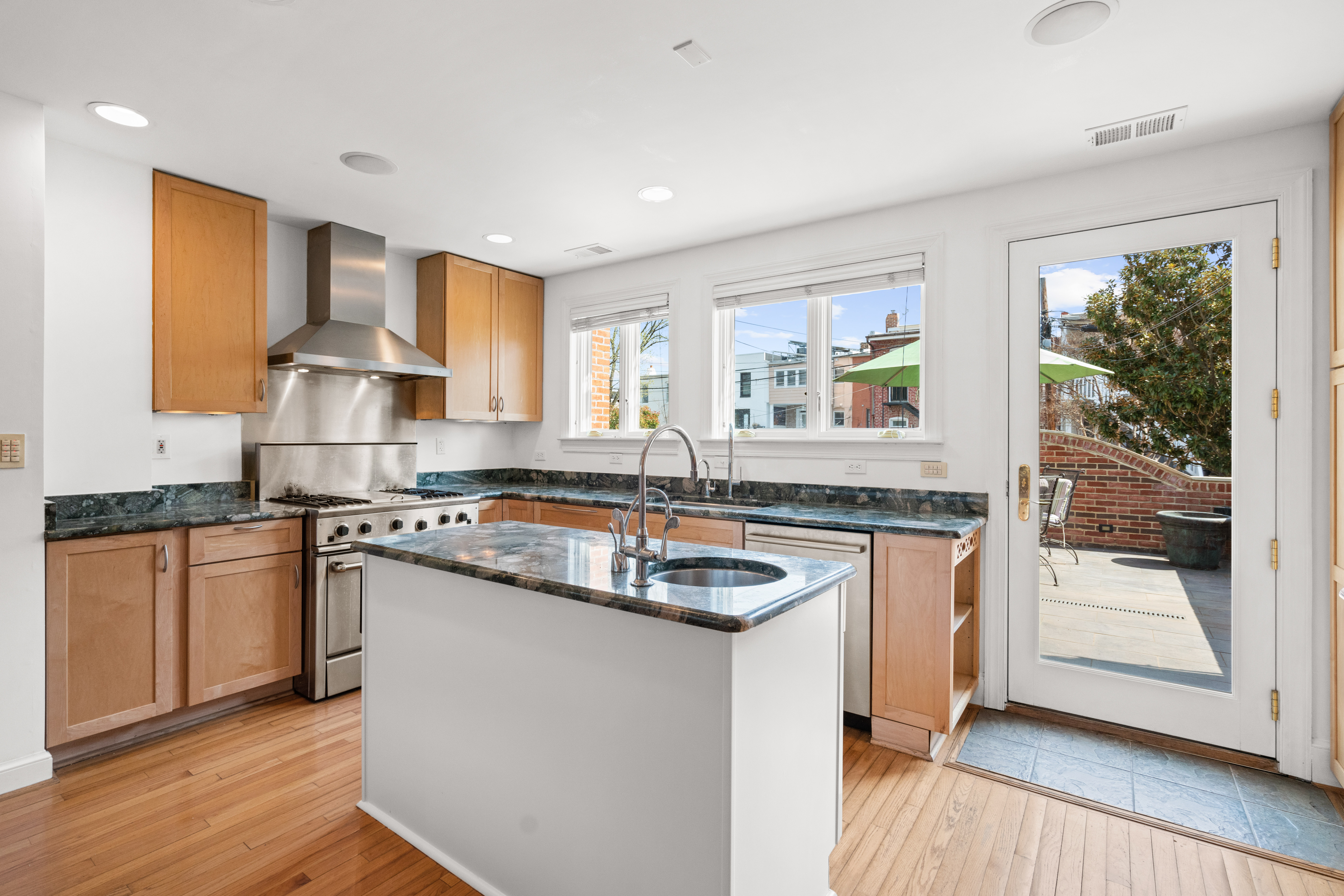 515 5th Street Northeast Washington, DC 20002 - Photo 13 of 52