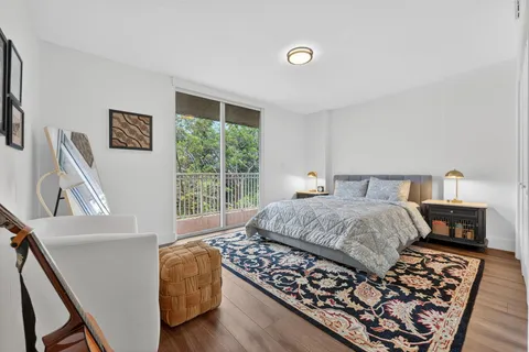 $450,000 | 1650 Coral Way, Unit 607, Miami, FL 33145
