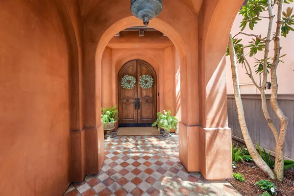 $4,600,000 | 2516 Walnut Avenue, Manhattan Beach, CA 90266