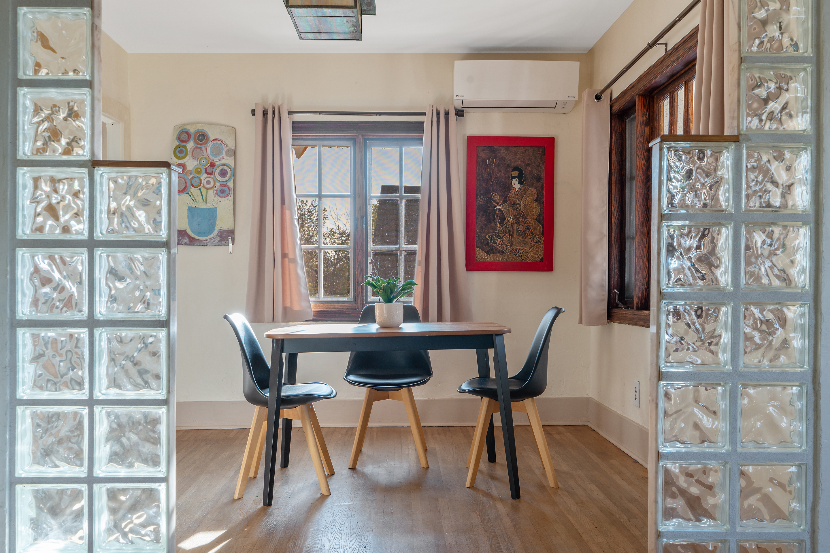 1924 Cerro Gordo Street Los Angeles, CA 90026 - Photo 17 of 52