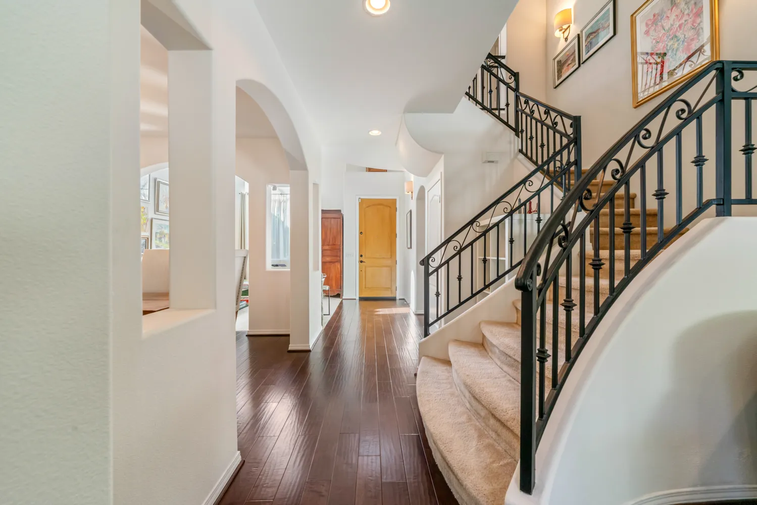 $1,129,000 | 7466 Louise Avenue, Lake Balboa, CA 91406