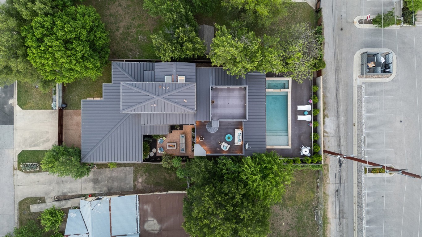 1207 East 13th Street Austin, TX 78702 - Photo 9 of 39 an aerial view of a house