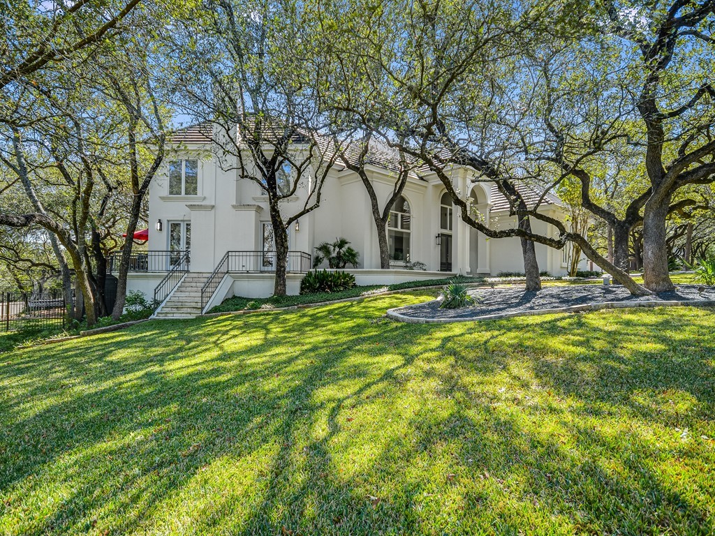 3801 Cassava Drive Austin, TX 78746 - Photo 2 of 31