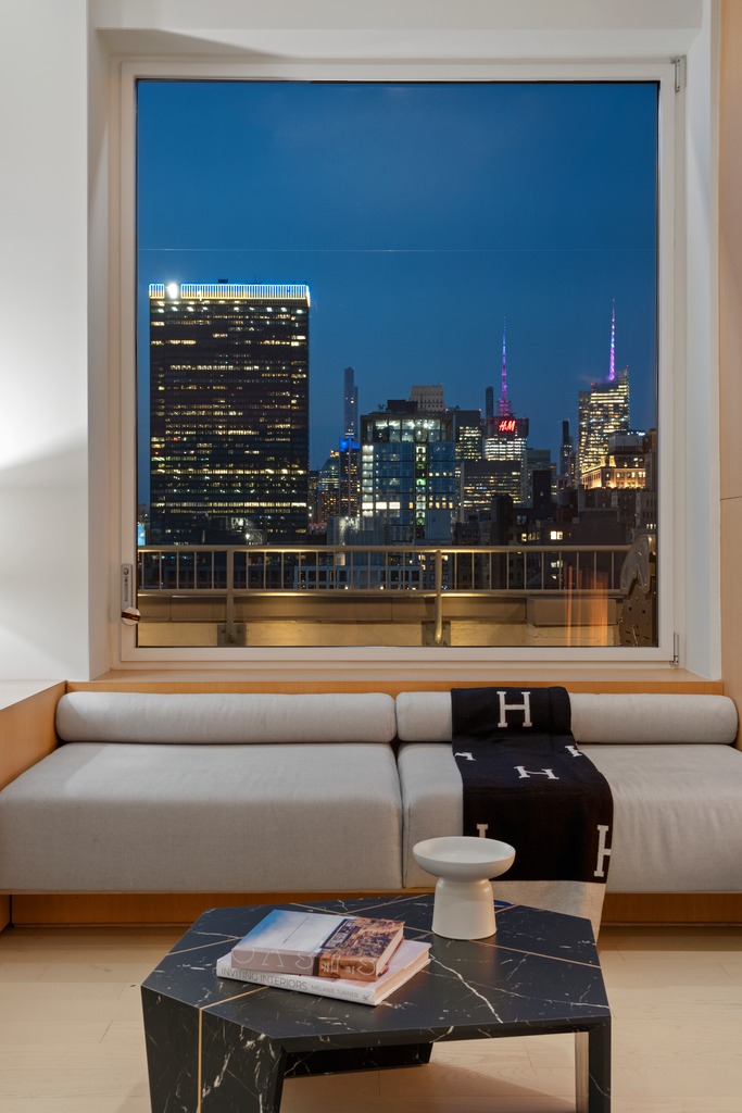 252 7th Avenue, Unit PHF Manhattan, NY 10001 - Photo 28 of 31