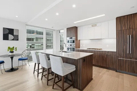 $875,000 | 37 L Street Southeast, Unit 902, Washington, DC 20003