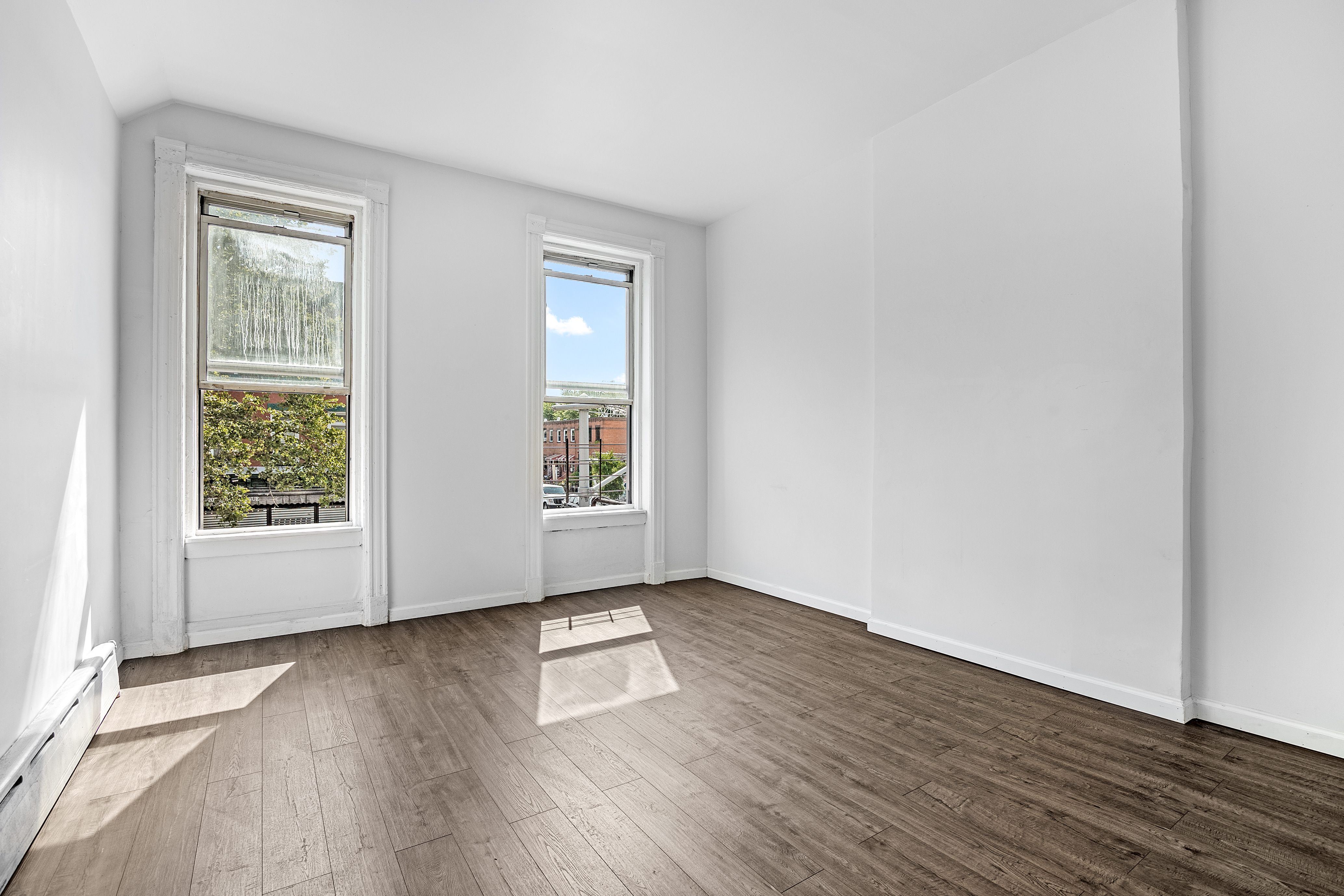 208 Lewis Avenue, Unit 3F Brooklyn, NY 11221 - Photo 2 of 7