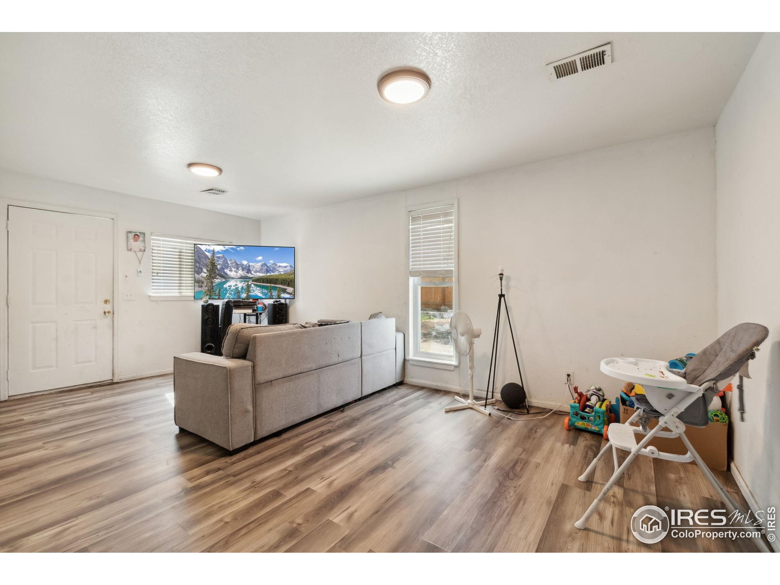 6743 King Street Denver, CO 80221 - Photo 20 of 30