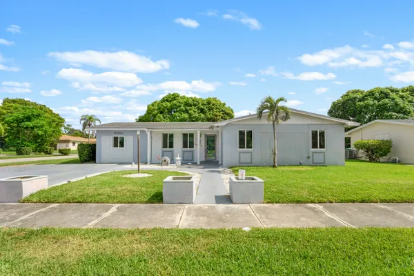 $799,000 | 8981 Southwest 127th Terrace, Miami, FL 33176