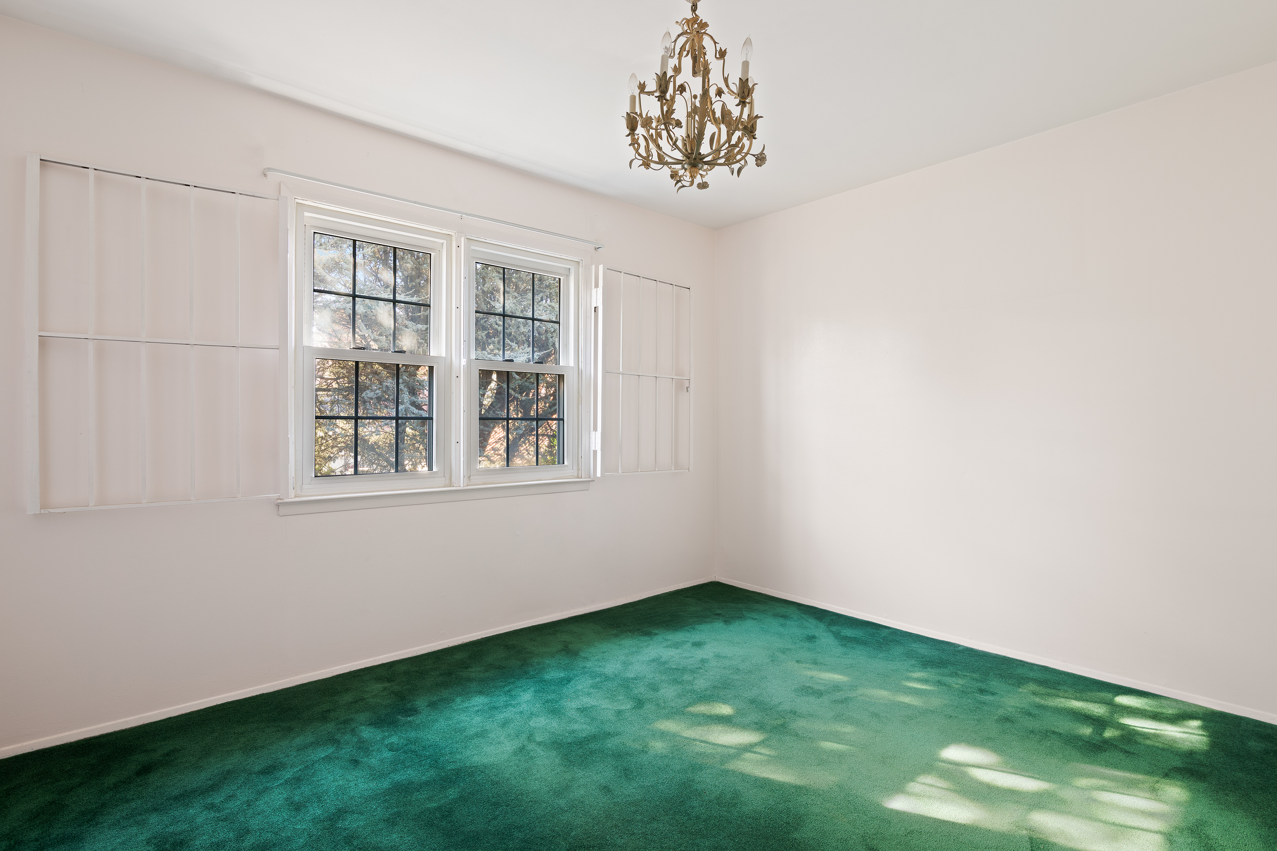 28 Shore Rd Lane Brooklyn, NY 11209 - Photo 10 of 19