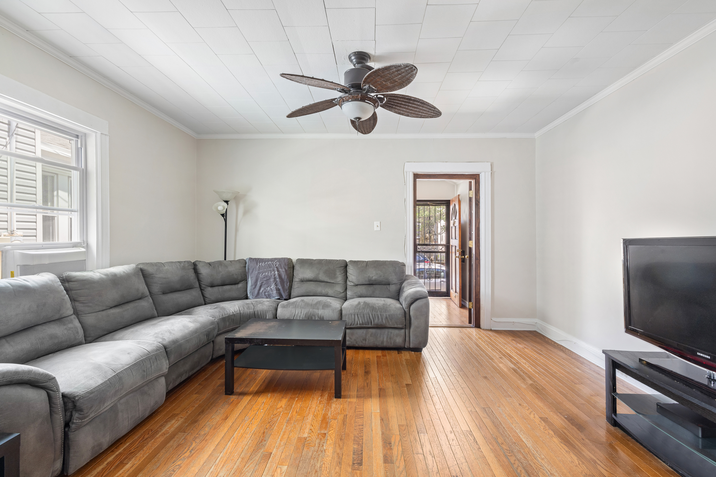 89-22 85th Street Queens, NY 11421 - Photo 3 of 18