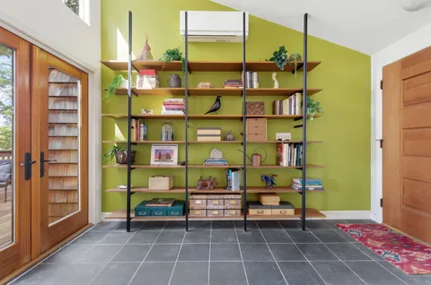 Contact Agent | 30 Volunteer Way, Lexington, MA 02420