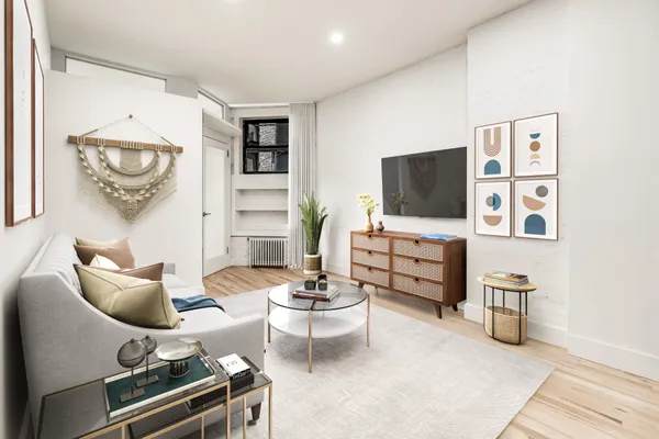 $4,500 | 105 MacDougal Street, Unit 16 | Greenwich Village