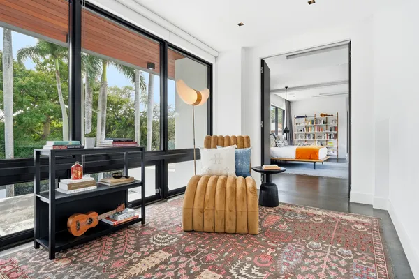 $8,888,000 | 229 Ridgewood Road, Miami, FL 33133