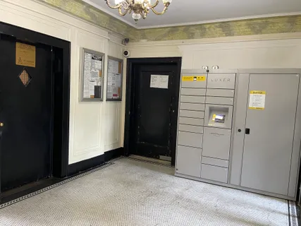 a view of walk in closet