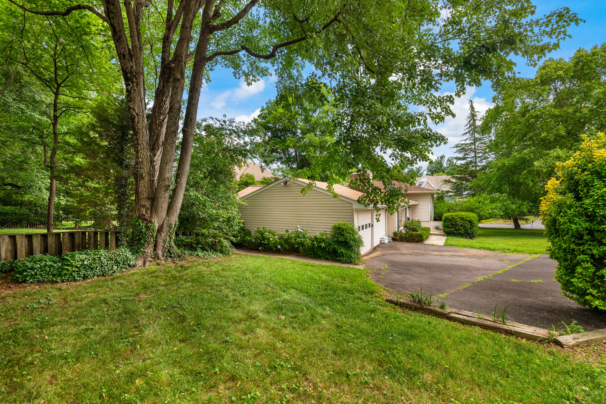 1111 Raymond Avenue McLean, VA 22101 - Photo 7 of 45