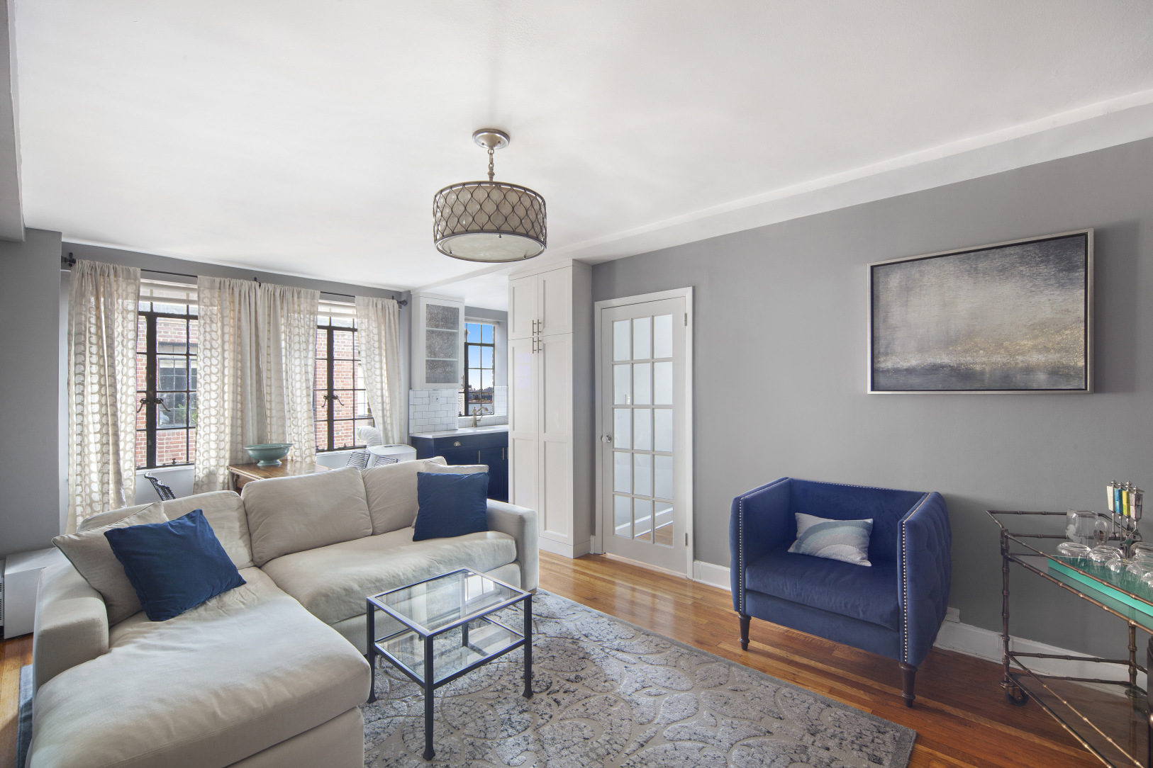 333 East 43rd Street, Unit 1014 Manhattan, NY 10017 - Photo 2 of 7