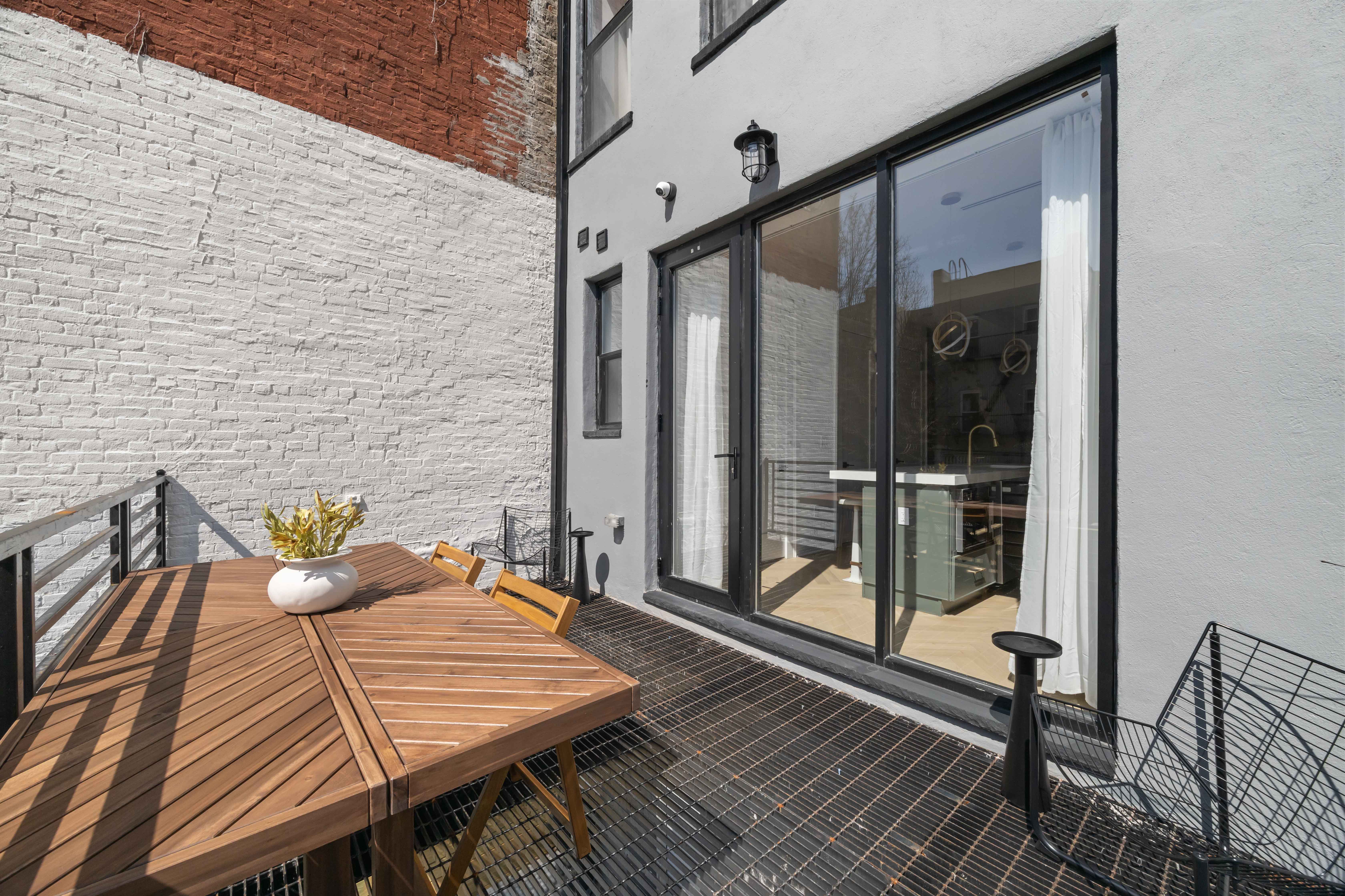 1000 Putnam Avenue Brooklyn, NY 11221 - Photo 4 of 17