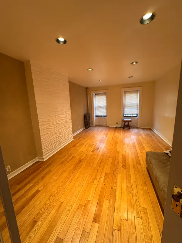 $3,950 | 386 Sterling Place, Unit 1 | Prospect Heights