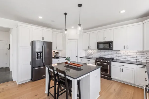 $750,000 | 17826 Meadows Way Southeast, Prior Lake, MN 55372