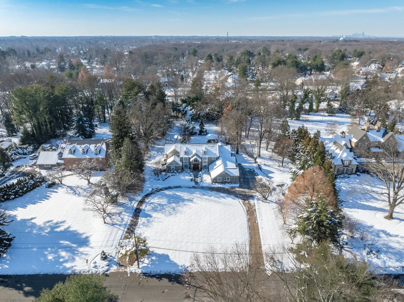 $2,450,000 | 700 Lippincott Avenue, Moorestown, NJ 08057