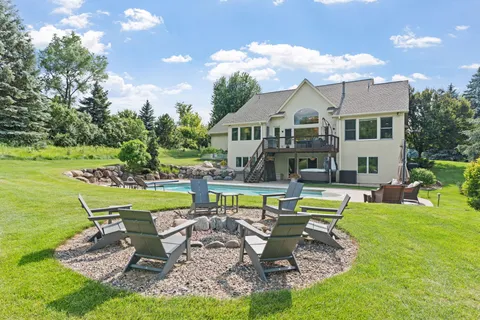 $1,195,000 | 10974 Alameda Avenue, Inver Grove Heights, MN 55077