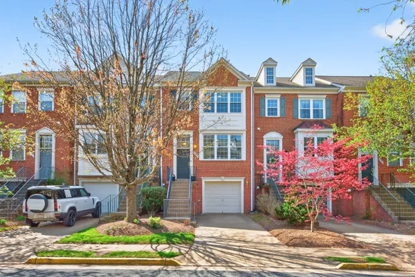 $800,000 | Address Upon Request, Reston, VA 20190