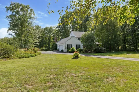 $779,000 | 1825 Walnut Lane, Quakertown, PA 18951