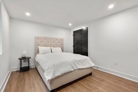 $1,995,000 | 1242 Beacon Street, Unit 1242, Newton Highlands, MA 02468