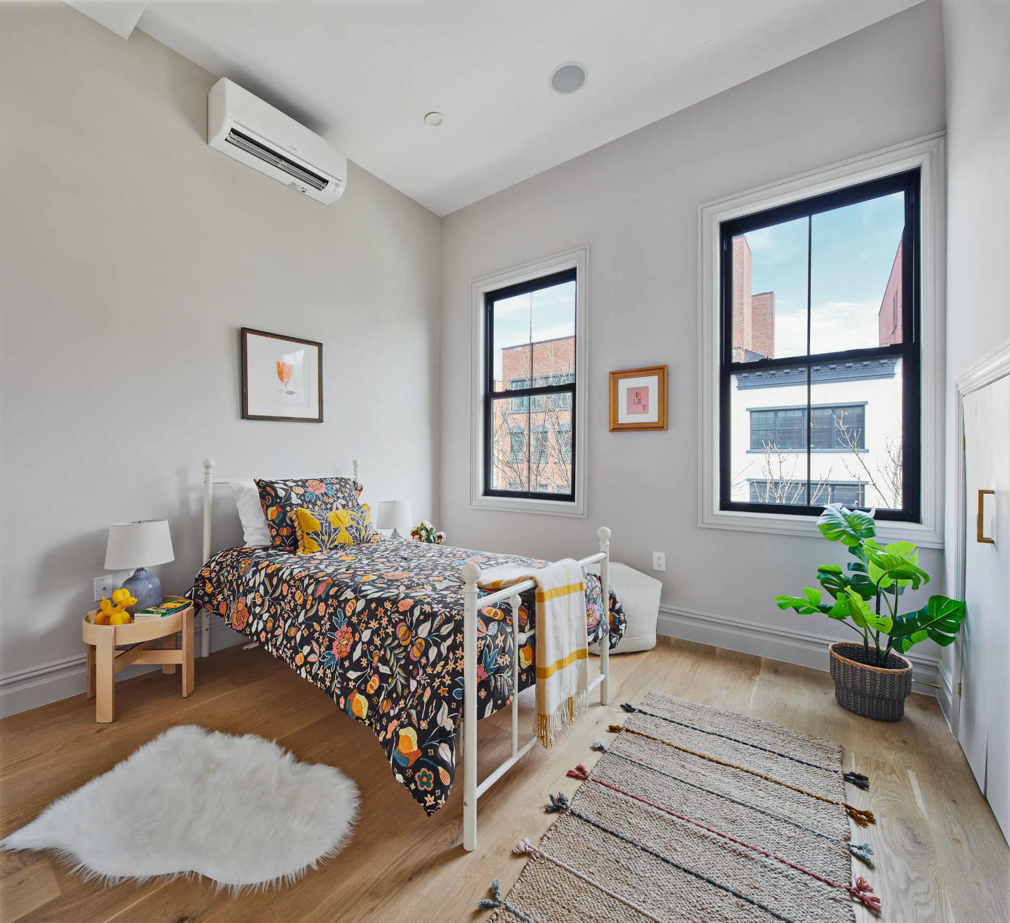 576 Carroll Street, Unit 2 Brooklyn, NY 11215 - Photo 10 of 15 a bedroom with bed and a window