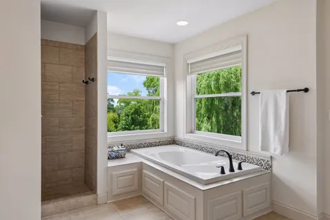 $1,250,000 | 16630 54th Court North, Plymouth, MN 55446