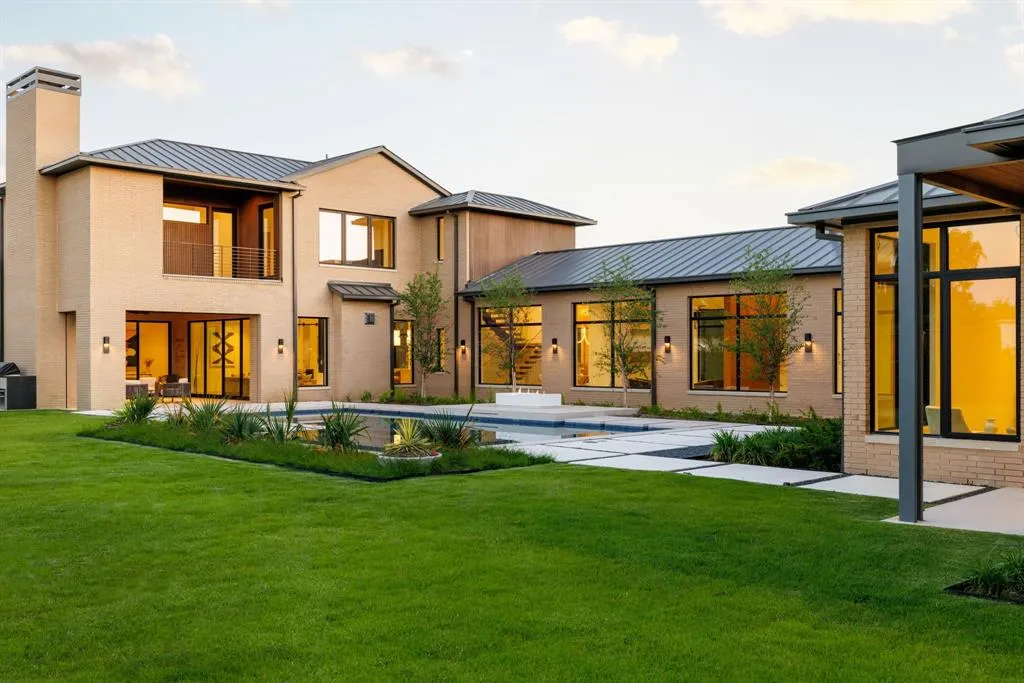 $8,495,000 | 4527 North Lindhurst Avenue, Dallas, TX 75229