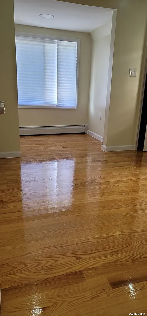 193-42 Williamson Avenue Queens, NY 11413 - Photo 10 of 28