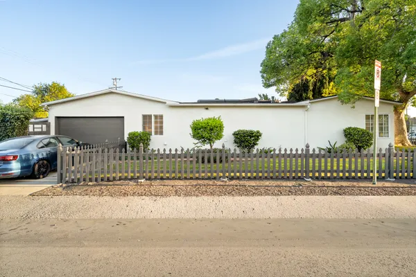 $1,649,000 | 5758 Tobias Avenue, Sherman Oaks, CA 91411