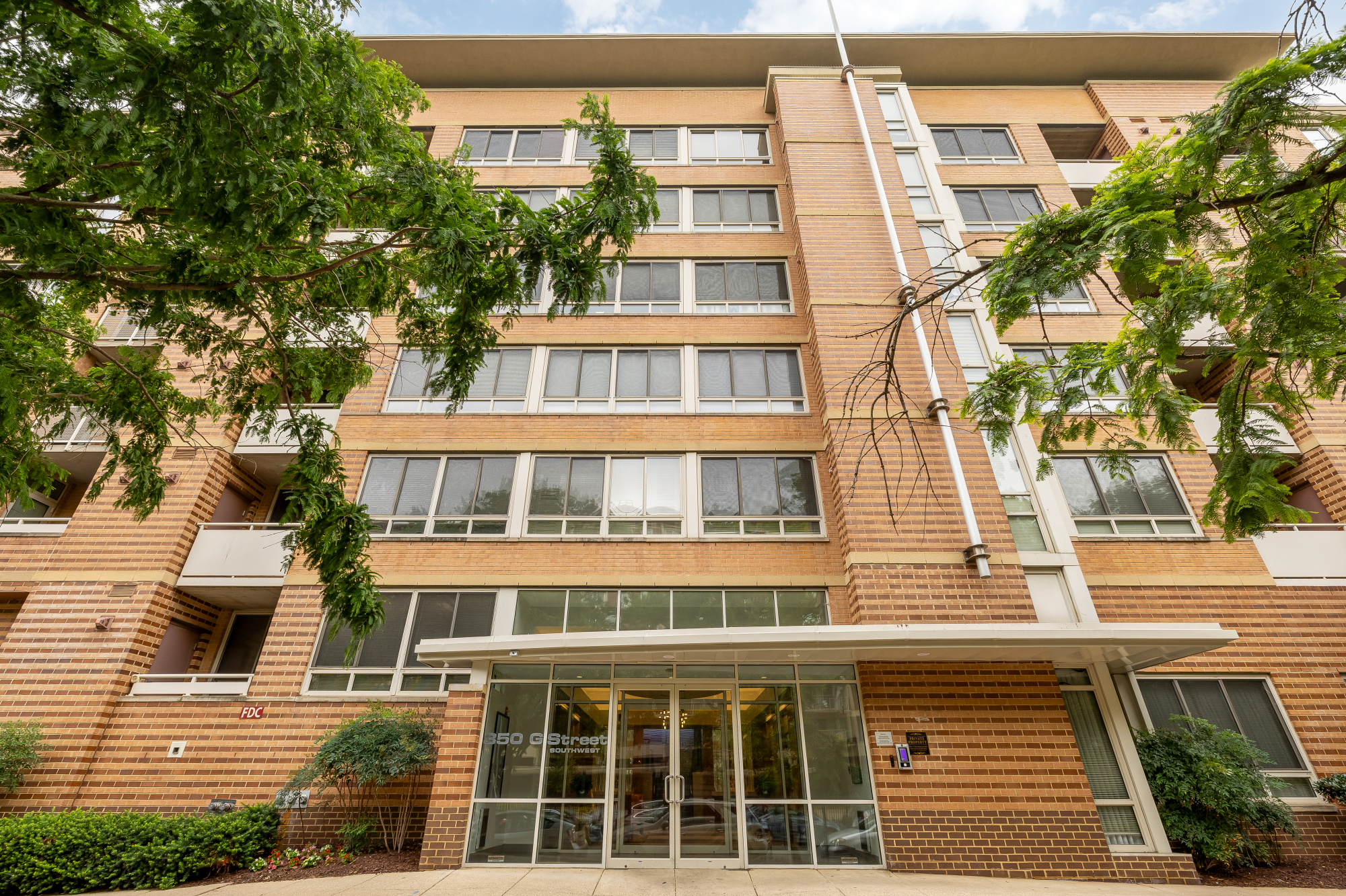 350 G Street Southwest, Unit N323 Washington, DC 20024 - Photo 2 of 22