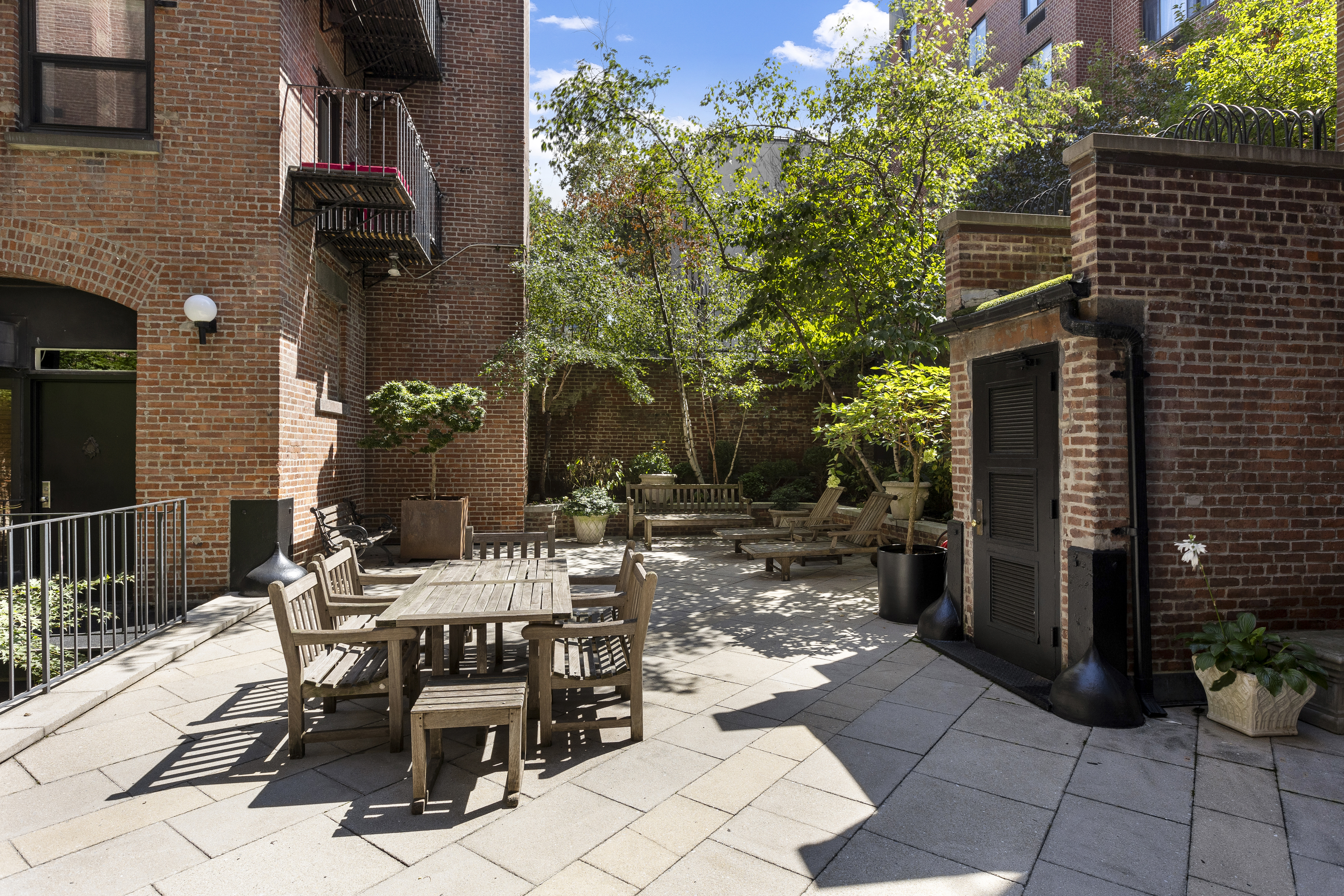 454 West 46th Street, Unit 1AN Manhattan, NY 10036 - Photo 4 of 17