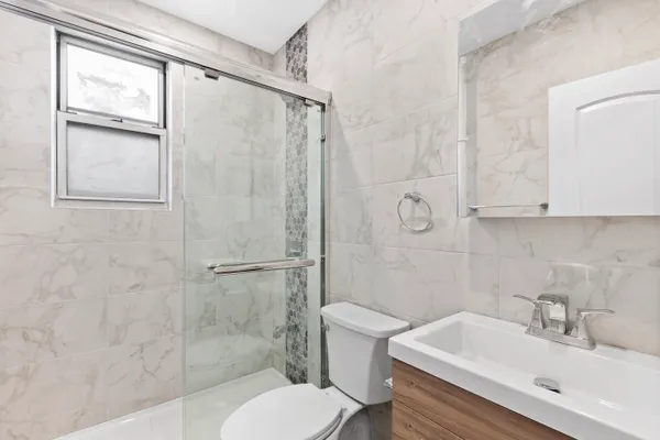 $3,400 | 45-15 41st Street, Unit 3R | Sunnyside