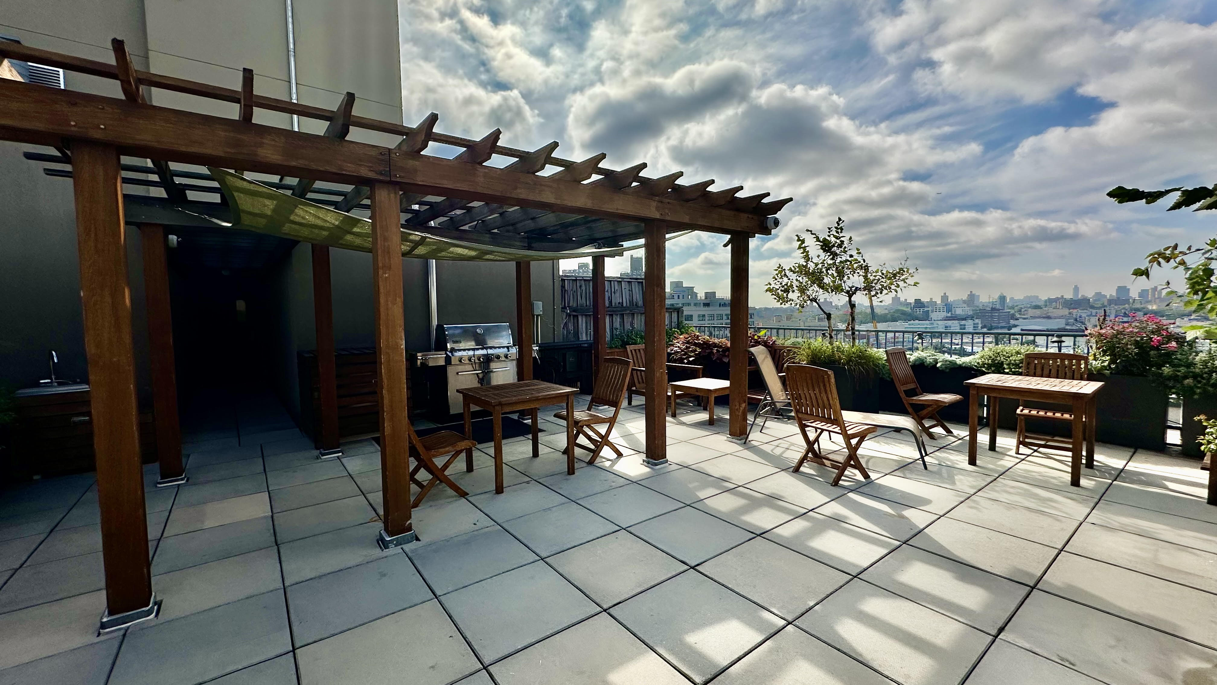 446 Kent Avenue, Unit PHB Brooklyn, NY 11249 - Photo 12 of 18