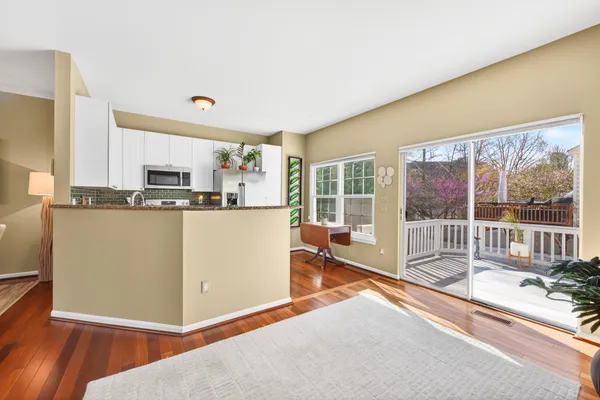 $800,000 | 12017 Edgemere Circle, Reston, VA 20190