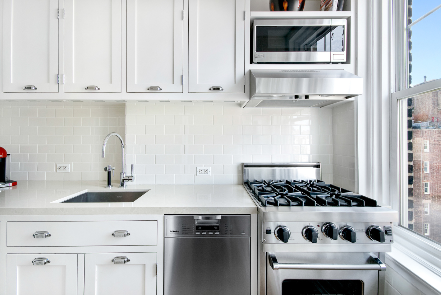 302 West 12th Street, Unit 17B Manhattan, NY 10014 - Photo 4 of 16