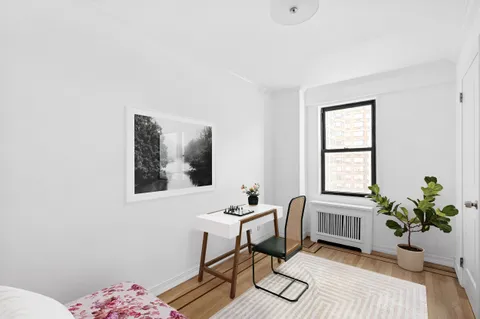 $1,299,999 | 333 East 34th Street, Unit 14D | Murray Hill